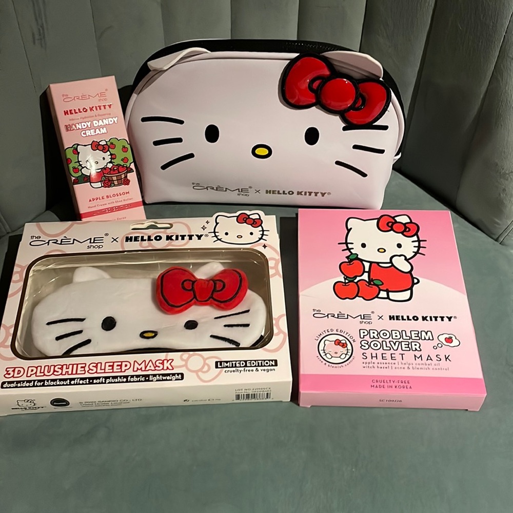NWT Hello Kitty x The Creme Shop apple beauty bundle